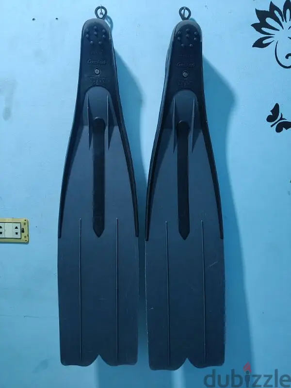 زعانف65580121676545121