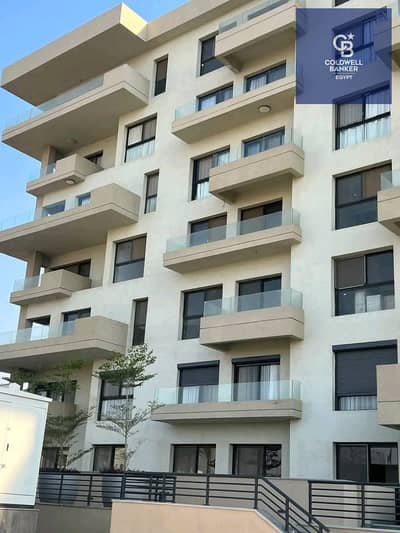 مقدم10%فقط استثمر في عمارة برايم لوكيشن متشطبة بالكامل ف قلب الشروق-كمبوند البروج -قسط لحد10 سنين- القاهرة الجديدة