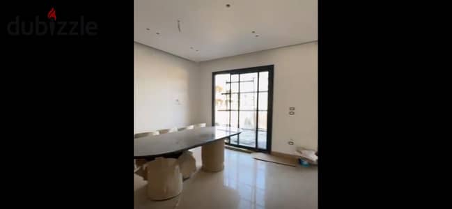 فيلا فاخرة بموقع مميز في فيلدج ويست الشيخ زايد Village West بمساحة 270 متر