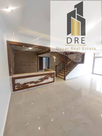 Penthouse for sale in Granda Al Shorouk compound, 280 square meters, super deluxe finishing