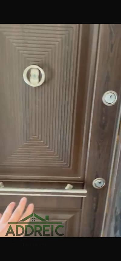 للبيع وحدة سكنية مميزة جدًا في مدينتي B6 فرصة ممتازة للسكن أو الاستثمار في أرقى مراحل مدينتي المساحة 60 م الدور: أرضي والموقع مميز قريب من الخدمات