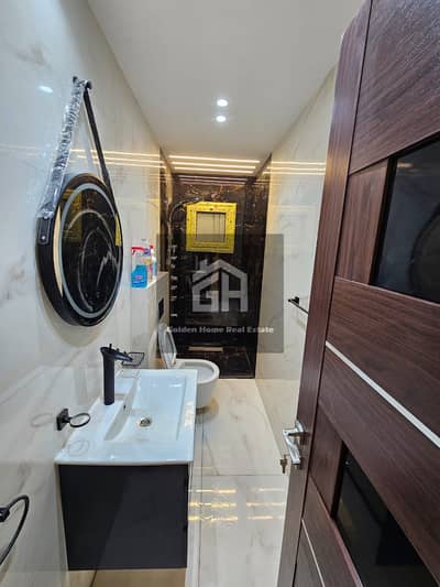 Apartment for sale, 163 square meters, hotel-style finishing, opposite Hyper One, in Elkhmayel Compound, Sheikh Zayed.