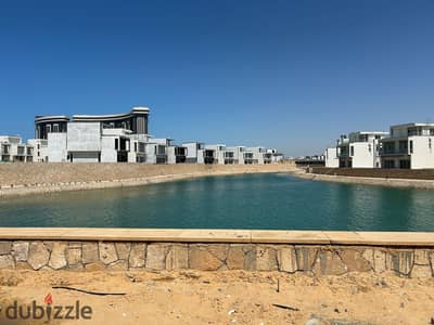 فيلا مستقله مفروشه و مكيفه على البحيرة مباشرة في مزارين,العالمين الجديدة, الساحل الشمالي 6 غرف نوم
