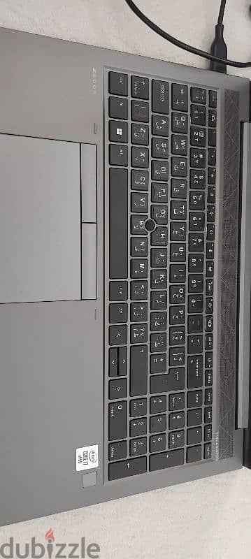 HP firefly mobile workstation G7 4