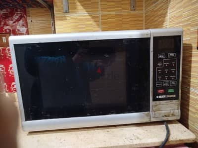 ميكروويفبلاك & ديكر ميكروويف 30 لتر بالشواية ديجيتال MZ3000PG
