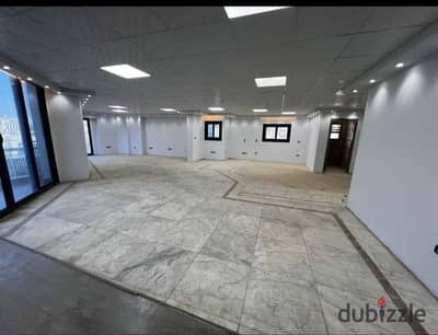Office for rent on Al-Batal Street, a very prime location, 550m administrative super lux finishing, luxurious entrance, a very unique address suitable for all administrative purposes.