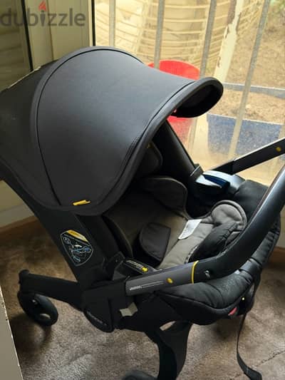 Original Donna car seat & stroller.