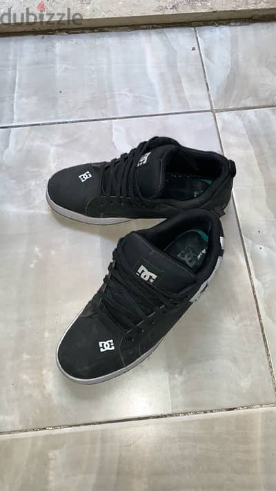 شوز رجالي اسود DC