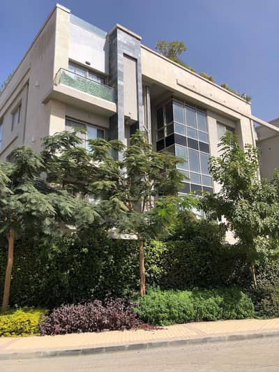 Prime Apartment for Sale in Galleria Moon Valley – Spacious Layout & Prime Location