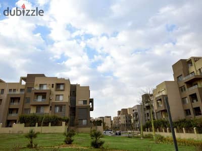 شقة كاملة التشطيب ذا فيلدج بالم هيلز، مساحتها 150 مترًا مربعًا، غرفتا نوم، حمامان، بسعر مميز جدًا، مكيفة، مطبخ مجهز بالكامل.