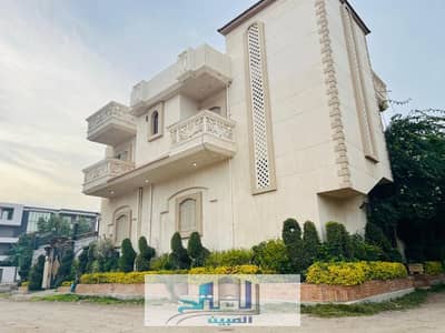A very distinctive plot of land for sale 900 square meters registered in the Real Estate Month . .