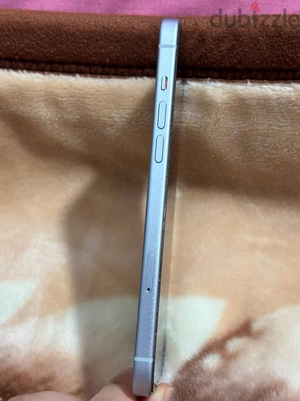 iphone 15 plus 4