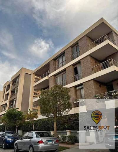 بالسعر القديم شقة للبيع في كمبوند تاج سيتي امام مطار القاهرة Taj City