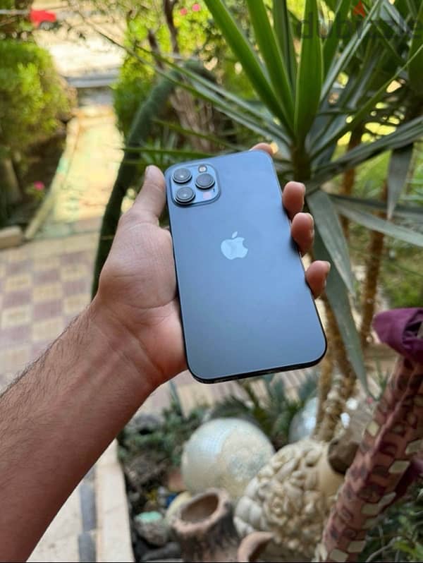 iPhone 12 Pro Max.   ايفون ١٢ برو ماكس 1