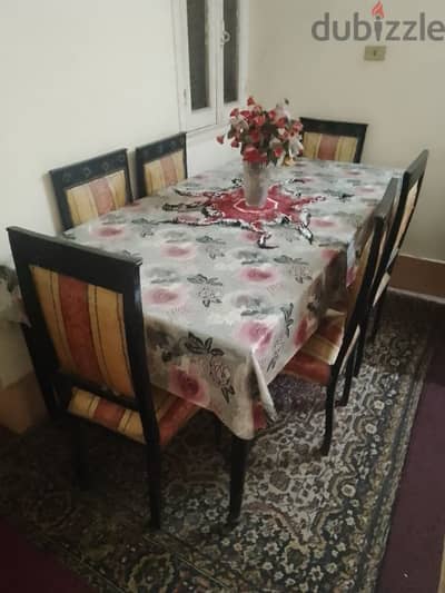 ترابيزه و6 كراسي وبوفيه