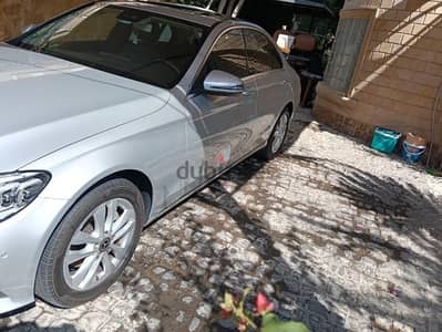 Mercedes-Benz C200 2019