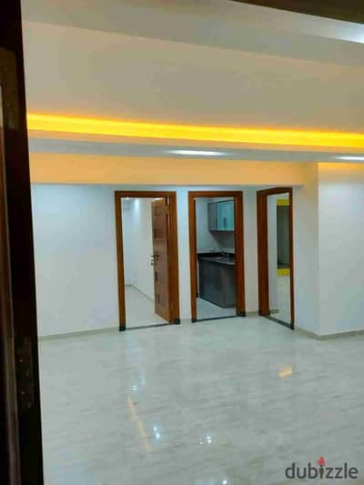 Administrative headquarters for rent 85m in San Stefano near the sea