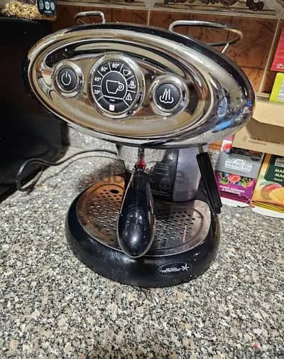illy x7 espresso machine ماكينة اسبريسو وكابتشينو إيلى