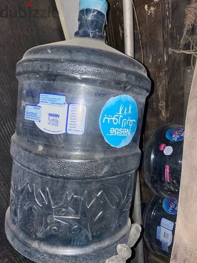 ٤ قارورة نستلة