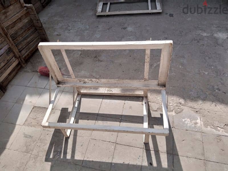 معروض للبيع 4