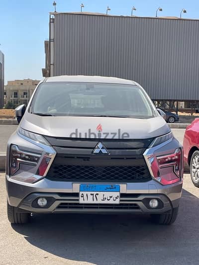 إيجار ميتسوبيشي اكسبندر ٧ راكب