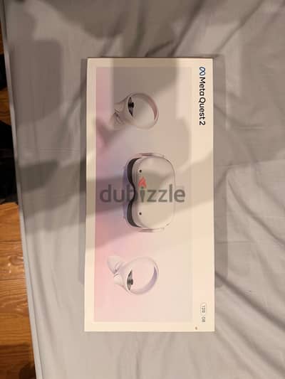 META QUEST 2 128GB used 1 month with elite strap and 5m cable