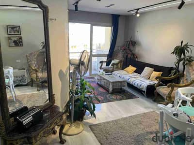 شقه مفروشه في كومباوند دجله بالمز فرشه زيرو اول سكن تطل ع البحيرات دور ثاني بدون اسانسير غرفتين وريسبشن وحمام ومطبخ يوجد في الشقة جميع الخدمات. . يوجد في الكمباوند جميع الخدمات والمواصلات شقه مفروشه في كومباوند دجله بالمز فرشه زيرو اول سكن تطل ع البحيرات دور ثاني بدون اسانسير غرفتين وريسبشن وحمام ومطبخ يوجد في الشقة جميع الخدمات. . يوجد في الكمباوند جميع الخدمات والمواصلات