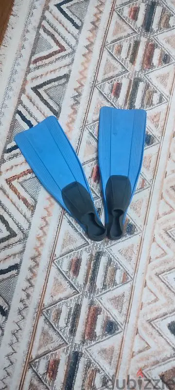 زعانف كليو مقاس 33-34