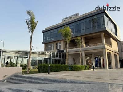Receive and immediately delete a commercial store in Sheikh Zayed at a unique location and at the lowest price in Al Karma Mall