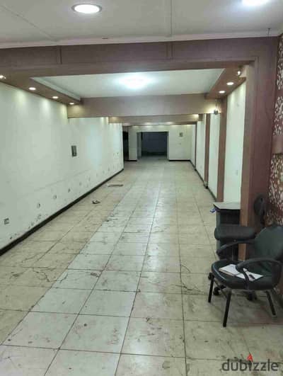 محل للايجار بسعر لقطة يصلح اي نشاط مغسلة سيارات كافية فرن فينو يصلح لجميع الاغراض خلف بنزينه توتال وماكدونالدز شارع محمد بدوي