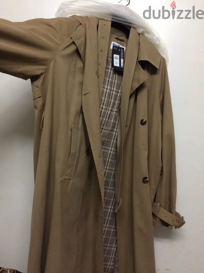 Women's Silk Wool Overcoat, Size Large, New Import from the UAE, Made in Cambodia