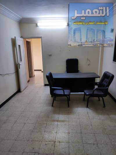 An office near Helmeya Square is not injured