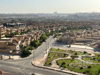 بنتاهوس للايجار كمبوند الخمايل Khamael Compound الشيخ زايد فيو زايد بالكامل تقسيمة ممتازه وسلم داخلي مرحلة تانية الهضبة