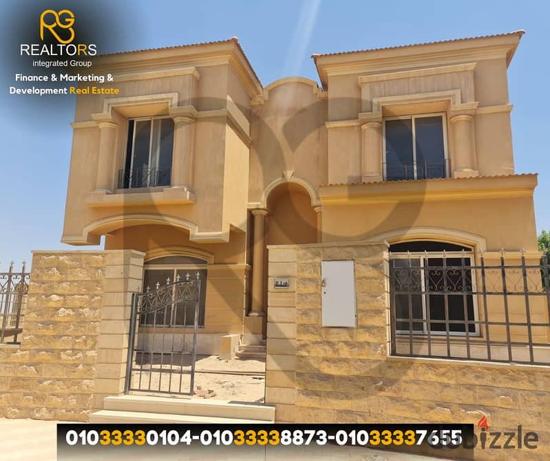 6 Bedrooms 976 sq.M Villa for sale 30,000,000 EGP in Royal Meadows Compound, Sheikh Zayed