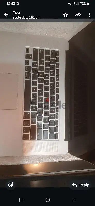 appla mac book. pro 2012