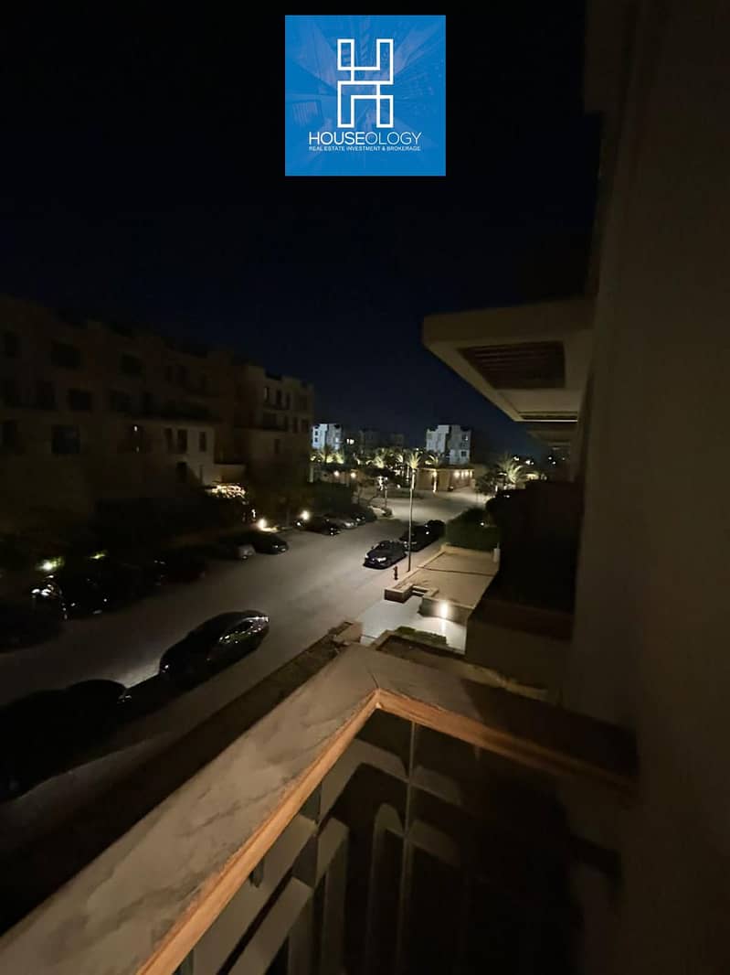 شقة بـ٤ غرف نوم في ايست تاون، صورة ٢٣ من ٢٤