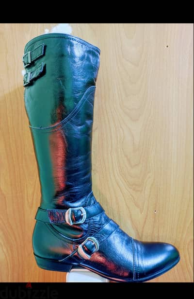 بوت حريمي روسي مقاس ٣٩،٤٠ women boot Russian  size 39,40 leather 100%