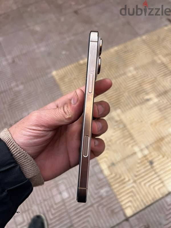 iPhone 16 pro max 256 B:89% without box 3