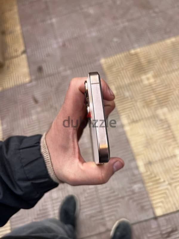 iPhone 16 pro max 256 B:89% without box 4