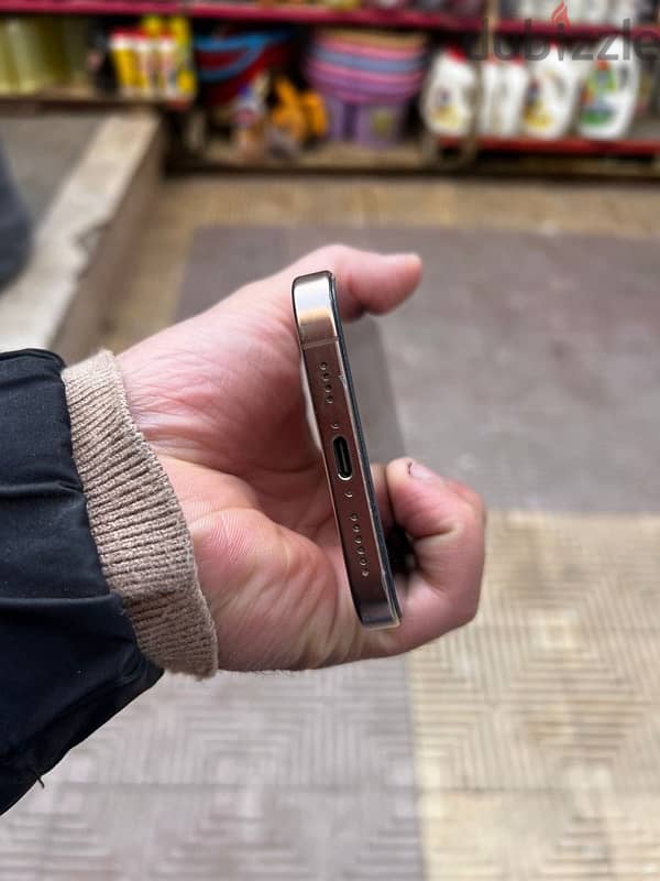 iPhone 16 pro max 256 B:89% without box 5