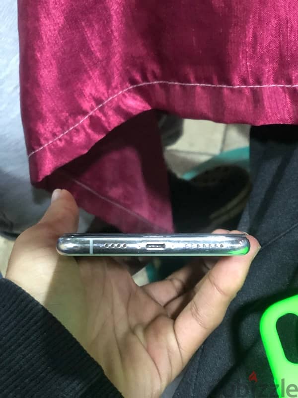 iPhone XS Max 1