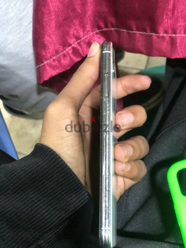 iPhone XS Max 3