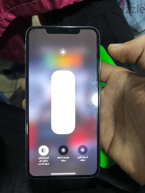 iPhone XS Max 4