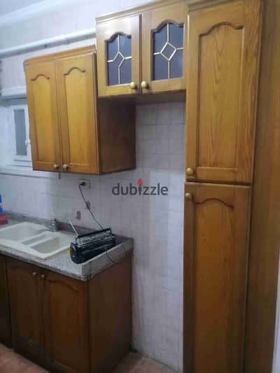 New law apartment in Maadi, close to Maadi Metro and Freedom Square and the Corniche, Risi Street, fifth floor, delivery, two rooms, and a reception, bathroom, kitchen ready, natural gas