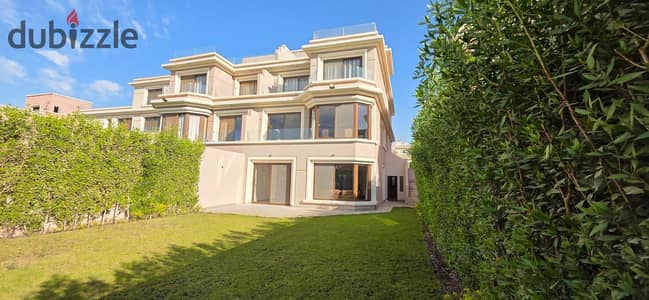 4 bedroomstown house for rent in top view compound 5th settlement at New Cairo