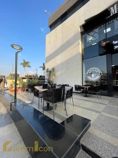 Shop for rent, fully finished with air conditioning, in Fifth Settlement on South 90th Street, 5m frontage Shop for rent, fully finished with air conditioning, in Fifth Settlement on South 90th Street, 5m frontage