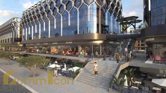 محلك ارضي بمساحه خارجيه مميزه  في valencia HUB بجوار هايد بارك و التسعين الجنوبي التجمع الخامس