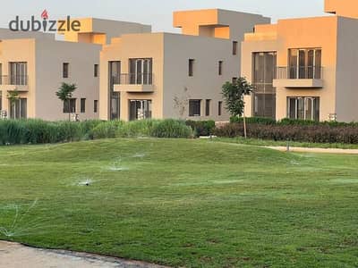 لسرعة البيع امتلك فيلا تاون هاوس تطل على فيو بنورامي في مشروع اويست