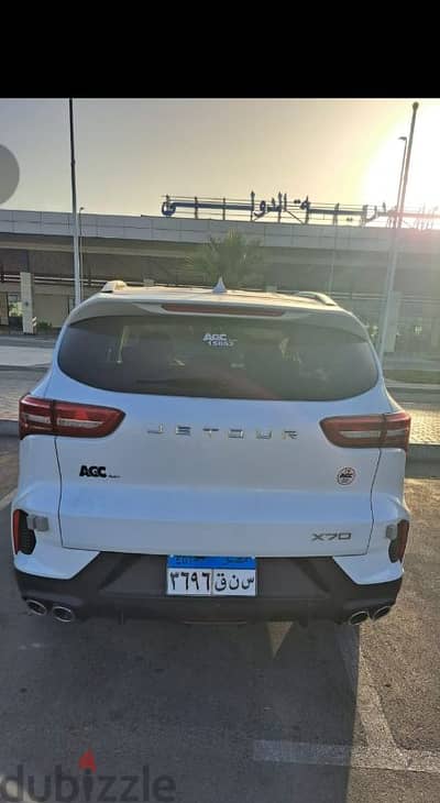 جيتور  للتوصيل بالسائق والمشاوير الخاصه والزفات  واستقبال المطارات