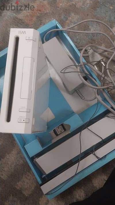 جهاز نينتندو وي Nintendo Wii للبيع